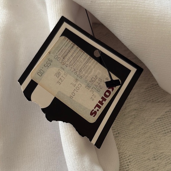 BNWT Women's White Quilted Jacket by FILA - Picture 4 of 9